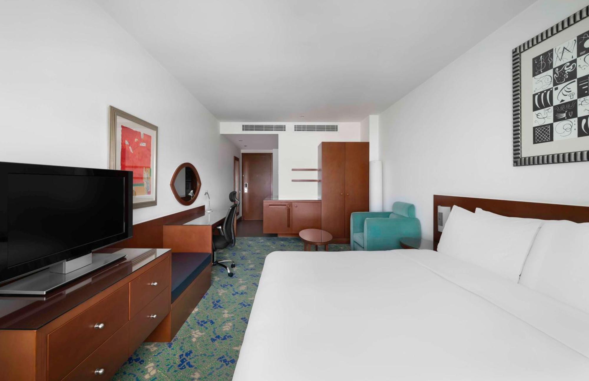 فندق راديسون بلو الرياض المظهر الخارجي الصورة A room at the hotel